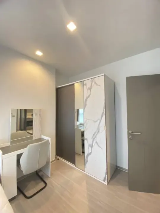 Property photos for Life Asoke Hype