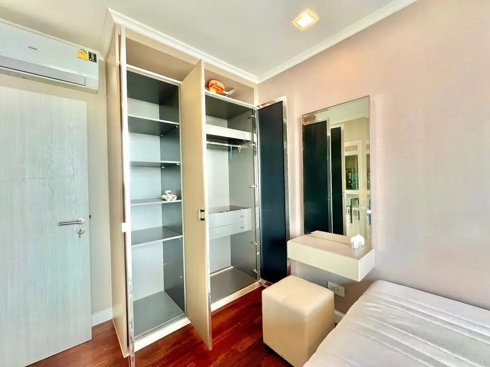 Property photos for The Metropolis Samrong Interchange