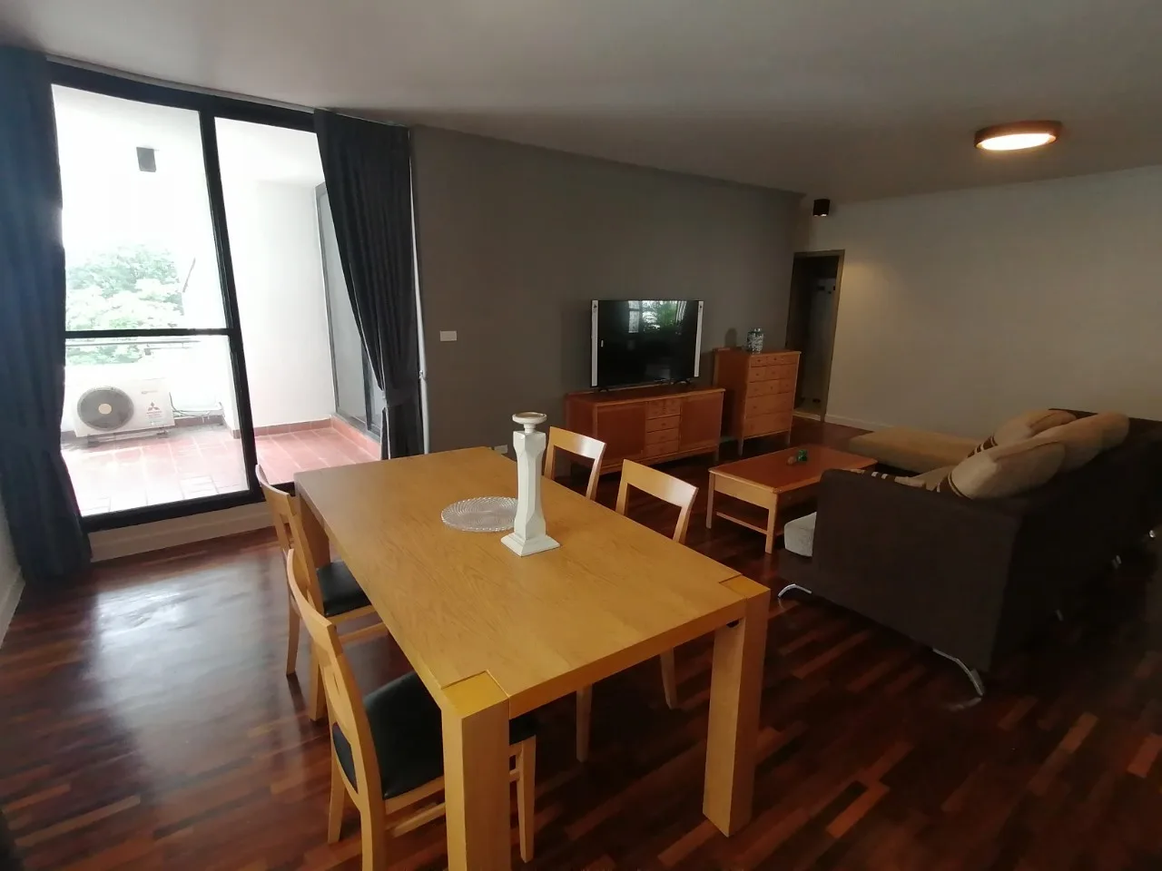 Property photos for Lily House