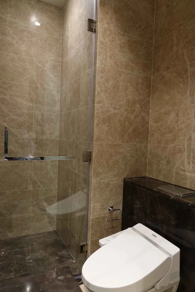 Property photos for 28 Chidlom