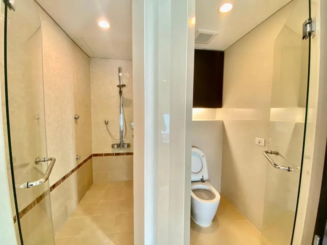 Property photos for The Park Chidlom