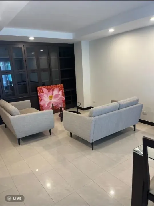 Property photos for Avenue 61