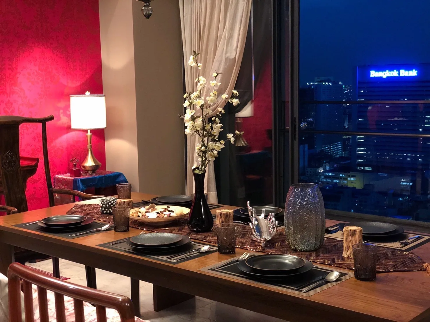Property photos for The Met