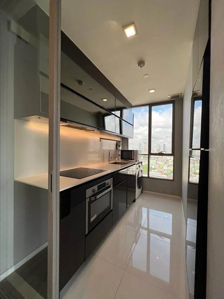 Property photos for The Room Sathorn - St.Louis