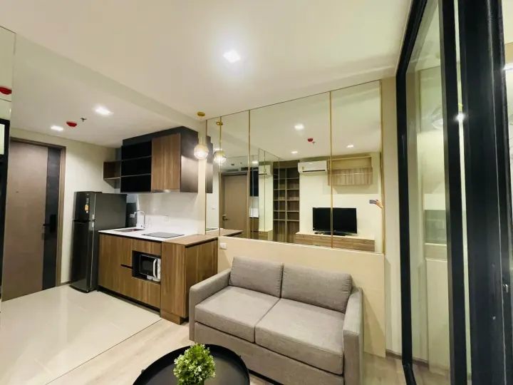 Property photos for THE LINE Phahonyothin Park