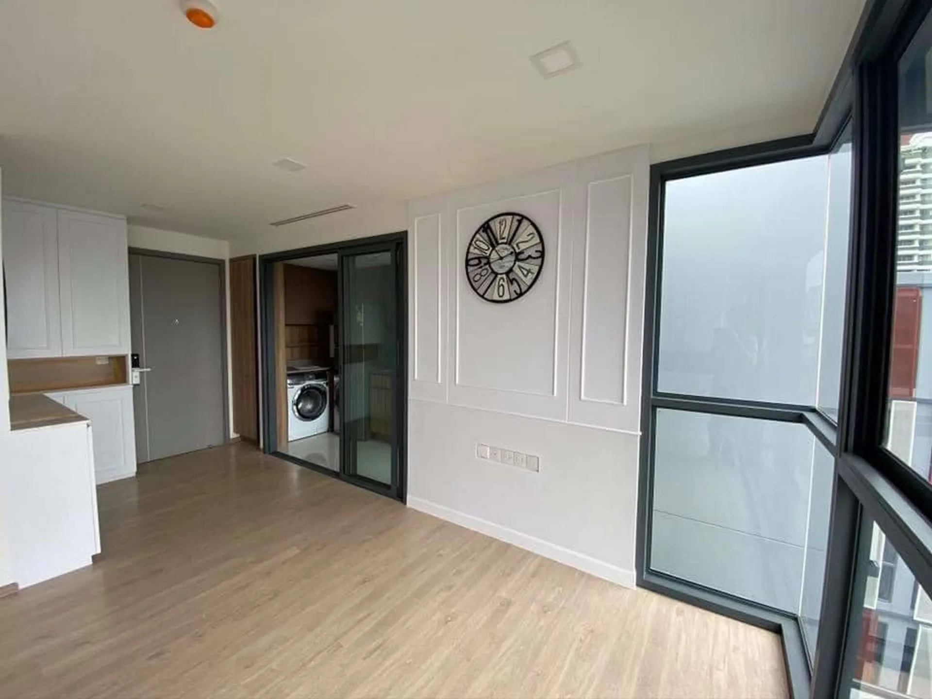 Property photos for Taka Haus Ekamai 12