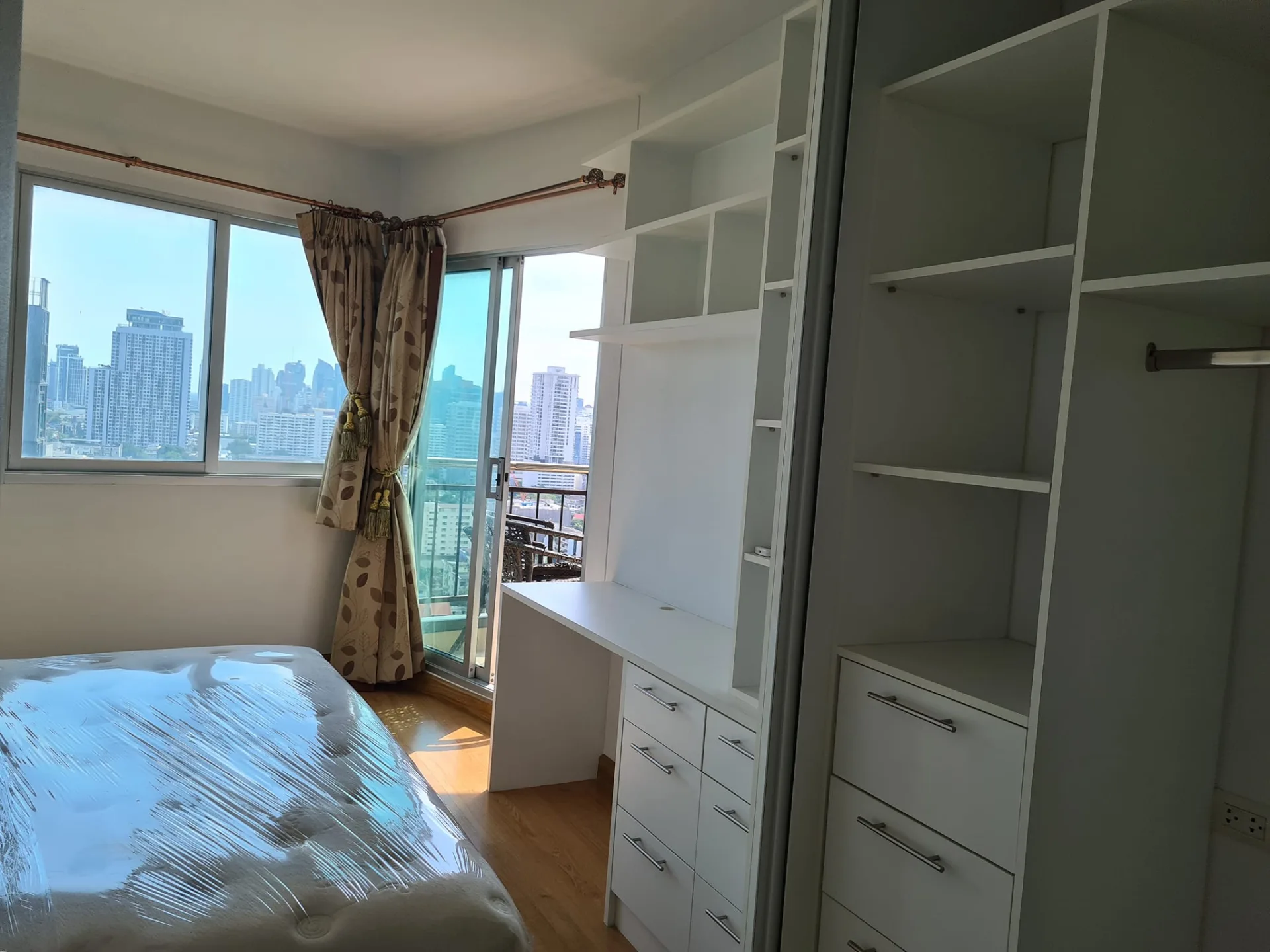 Property photos for Supalai Park Ekkamai - Thonglor