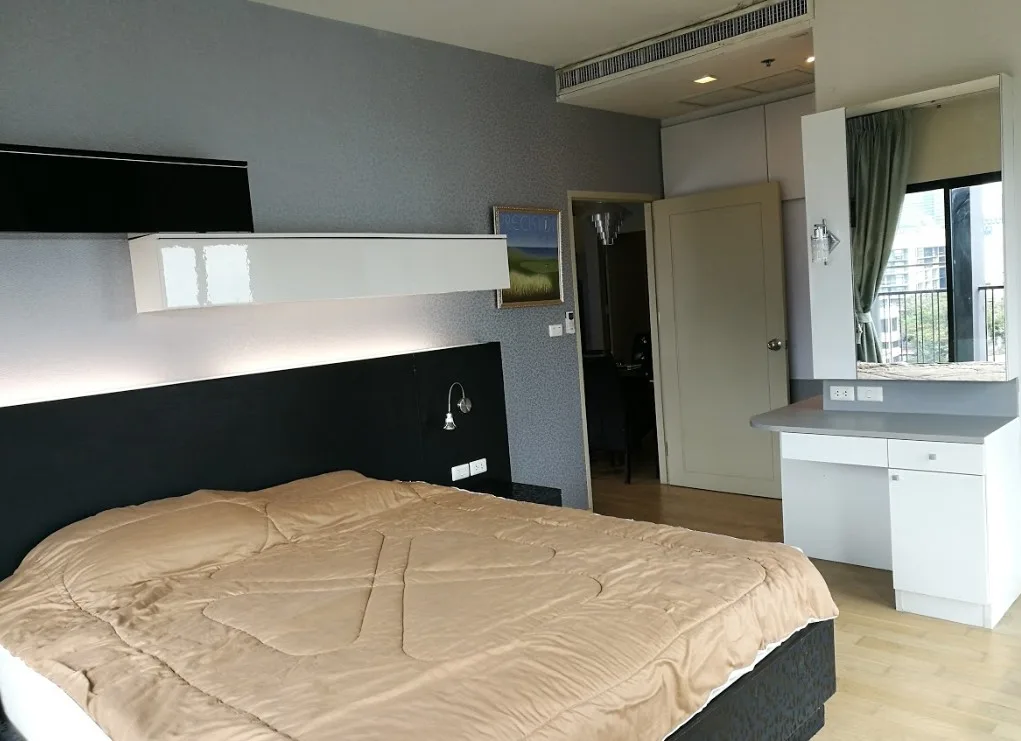 Property photos for Noble Reveal