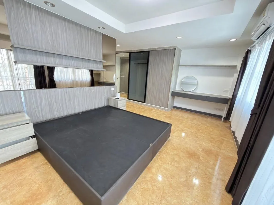 Property photos for City Park Pattanakarn 38