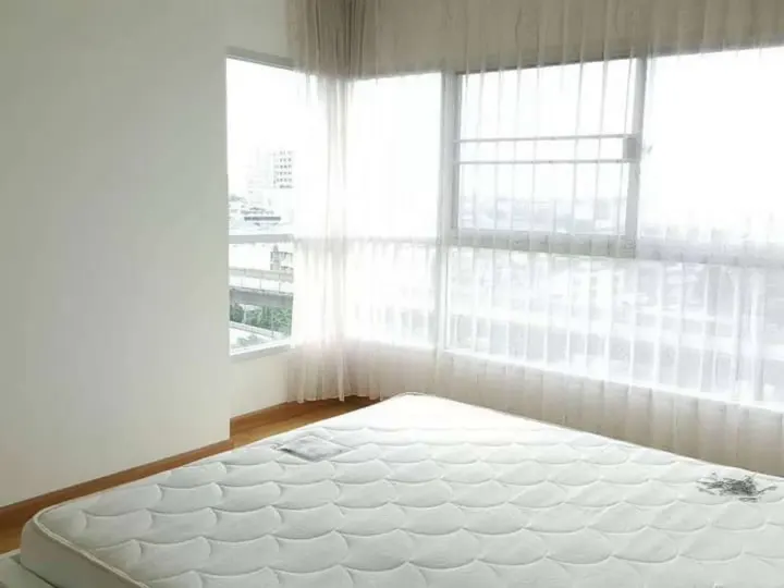 Property photos for The Parkland Taksin - Thapra
