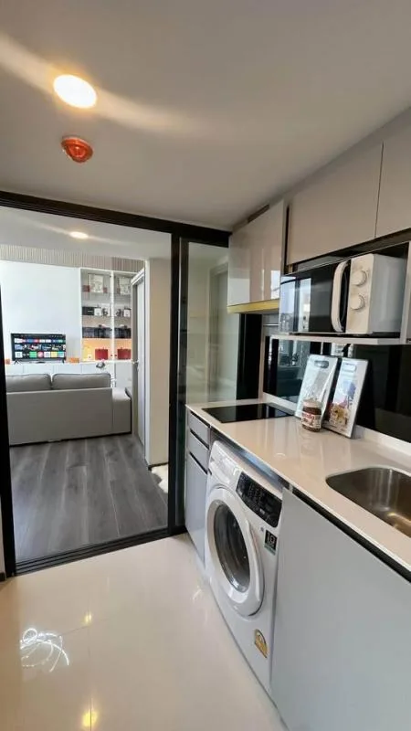 Property photos for Knightsbridge Space Ratchayothin
