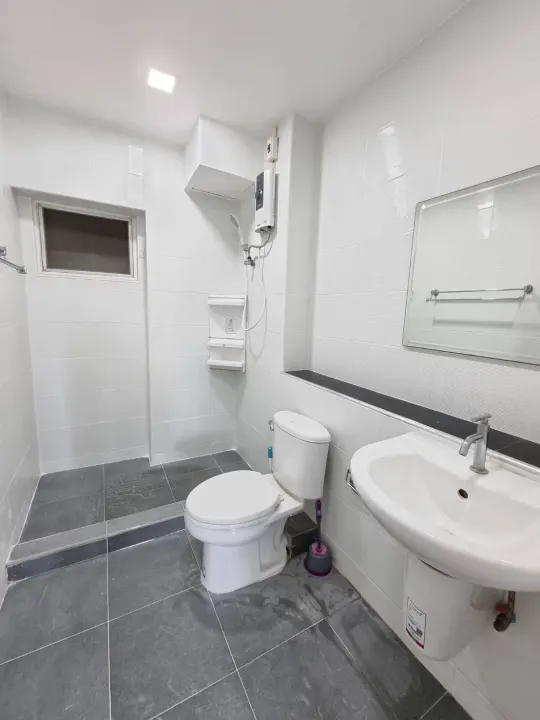 Property photos for Thonglor Tower