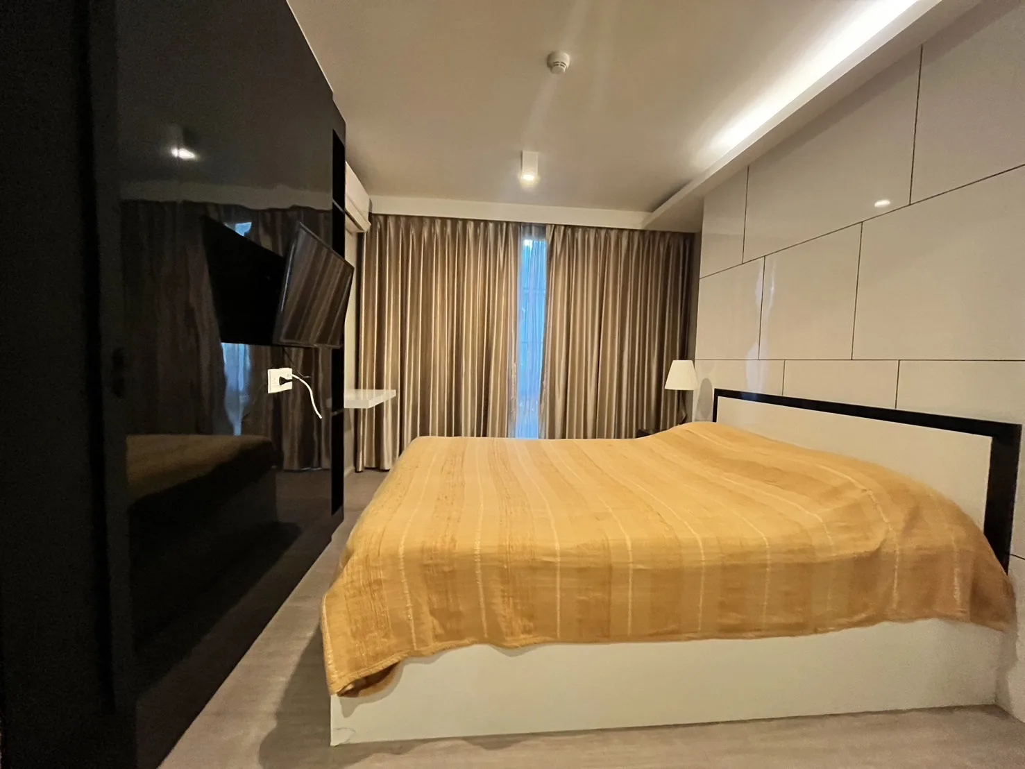 Property photos for Maestro 39