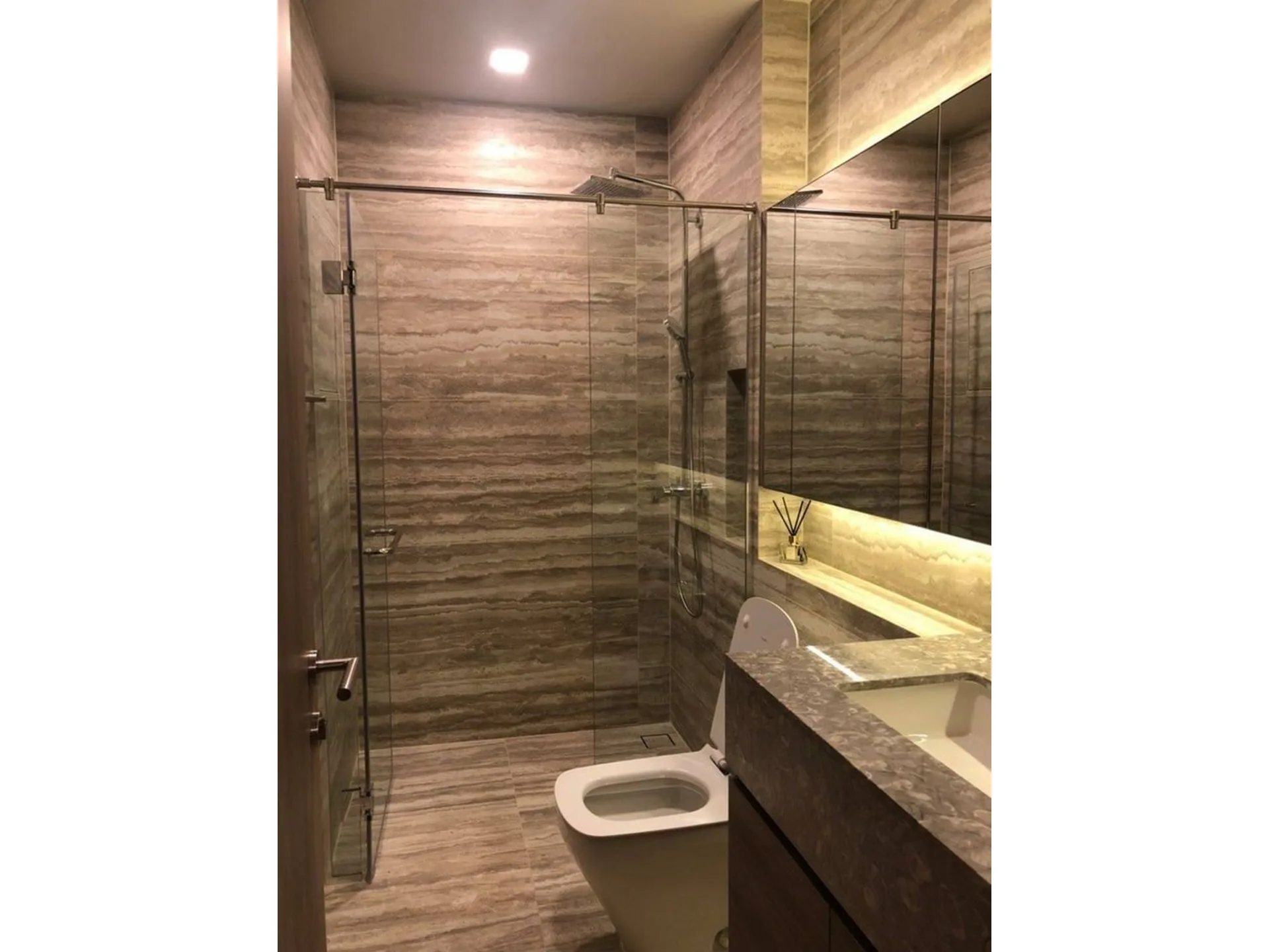 Property photos for Celes Asoke