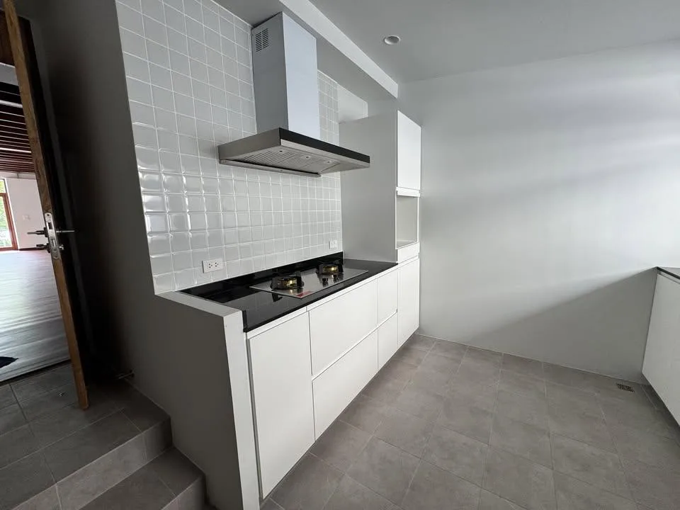 Property photos for Single House Ekk. 6