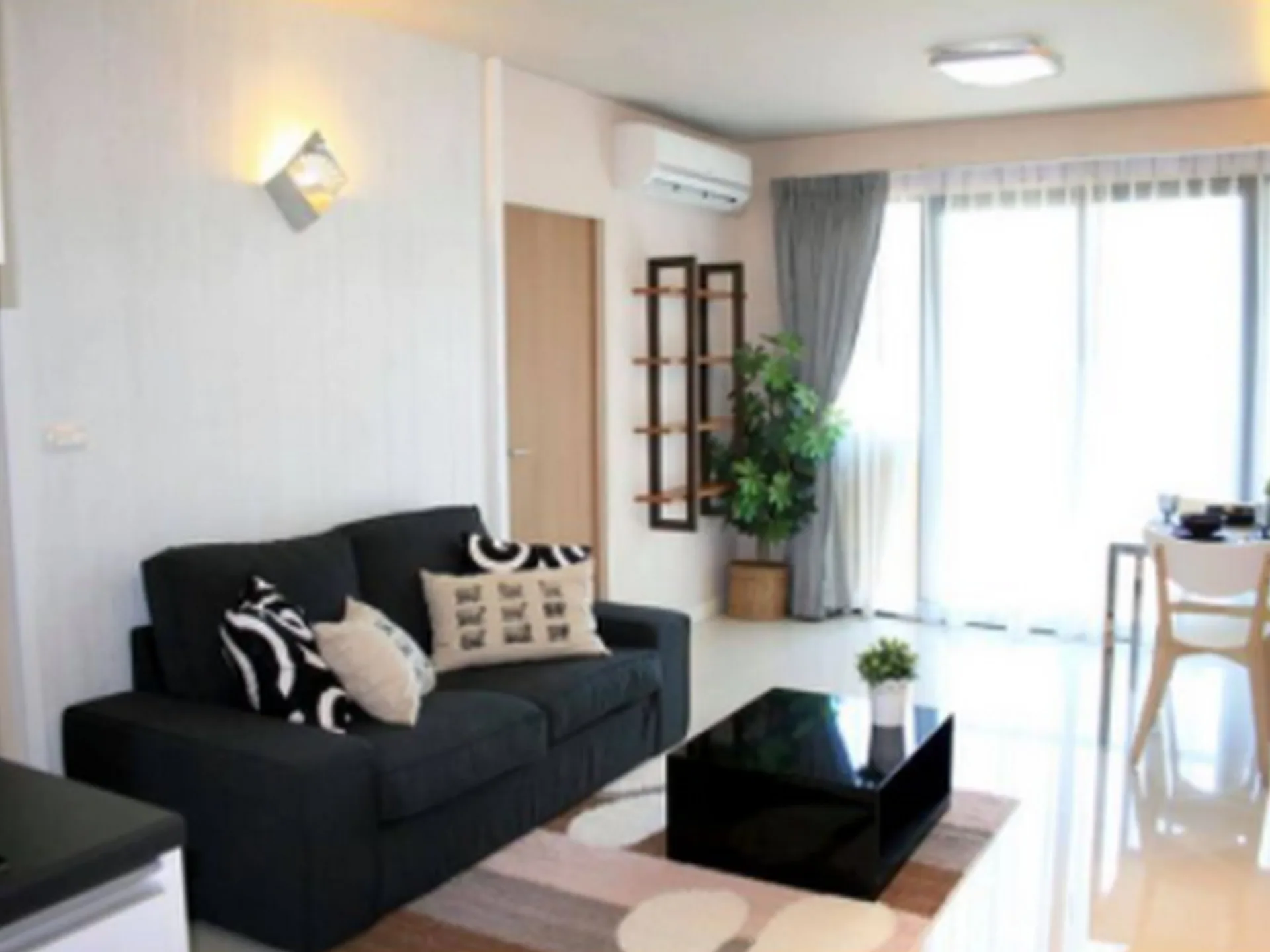 Property photos for Le Cote Sukhumvit 14