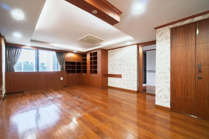 Property photos for Asoke Tower
