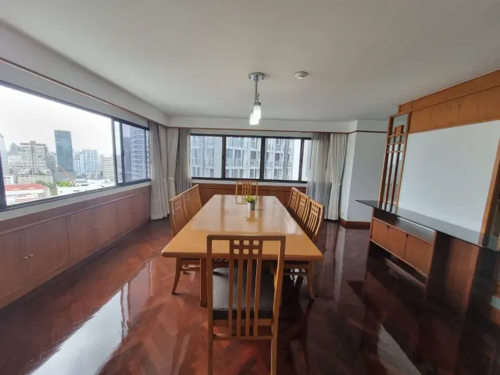 Property photos for Four Wings Mansion