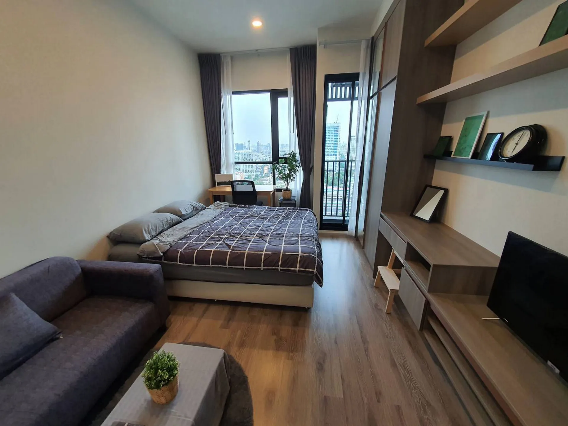 Property photos for KnightsBridge Prime Ratchayothin
