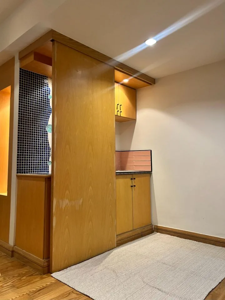 Property photos for State Tower