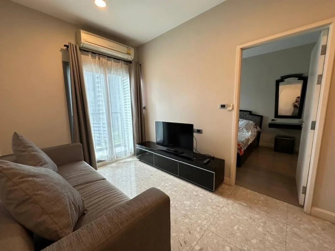 Property photos for The Crest Sukhumvit 34