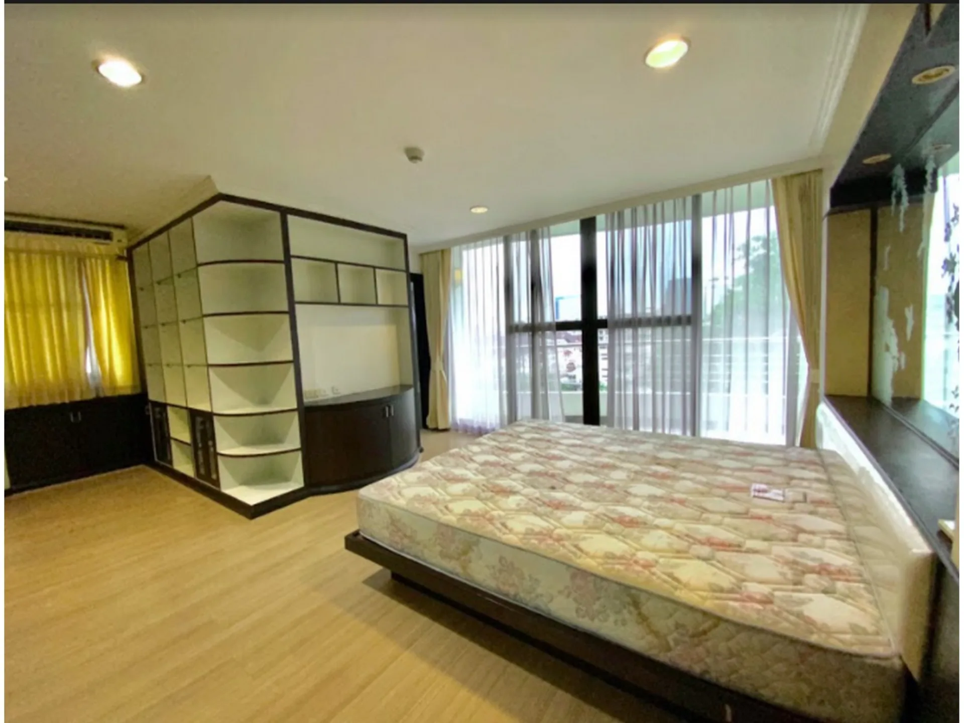Property photos for Supalai Place