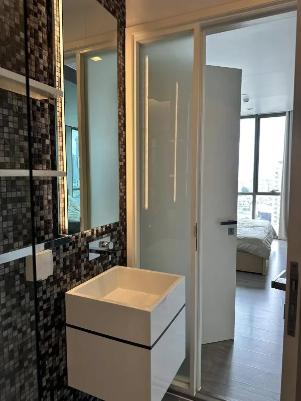 Property photos for The Room Sukhumvit 69