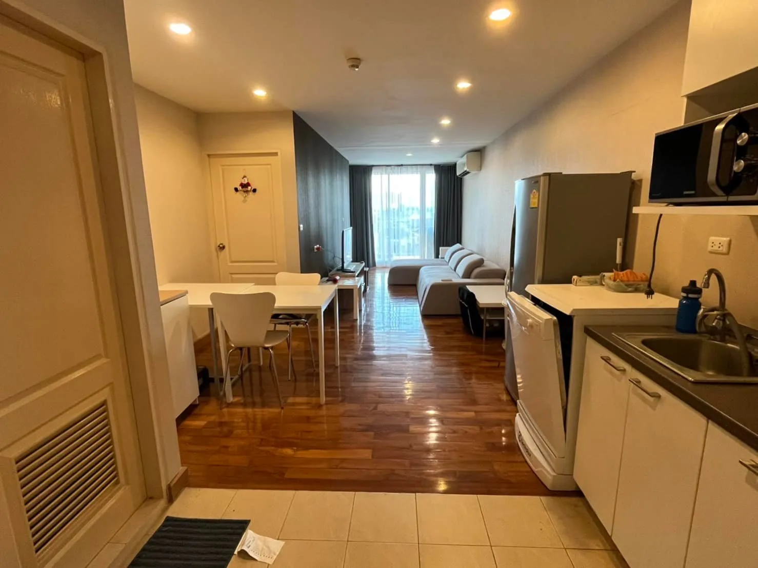 Property photos for The Niche Sukhumvit 49