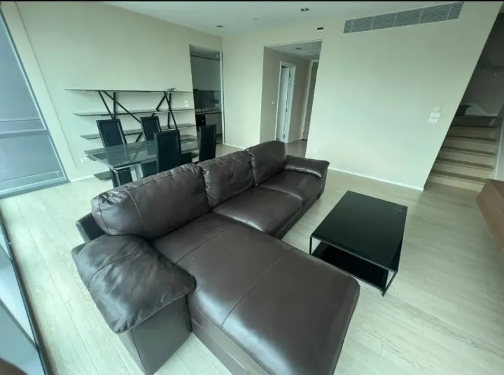 Property photos for The Room Sukhumvit 21