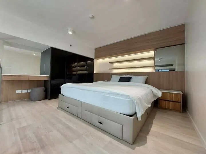 Property photos for The Lofts Silom
