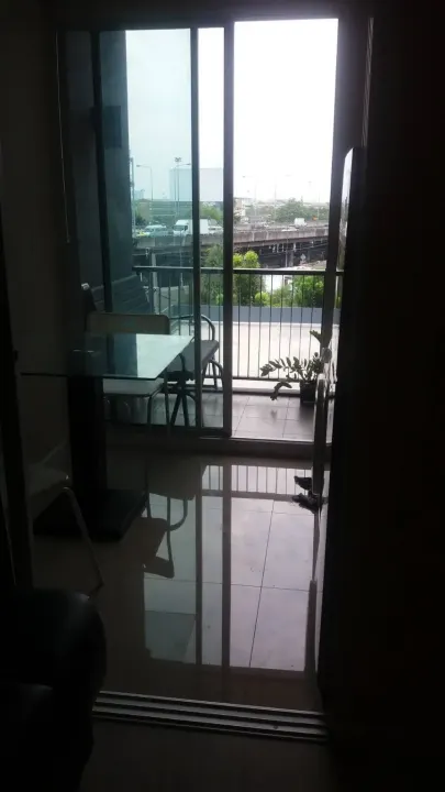 Property photos for Metro Luxe Rama 4