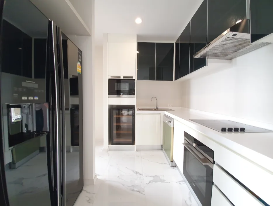 Property photos for Noble Ploenchit