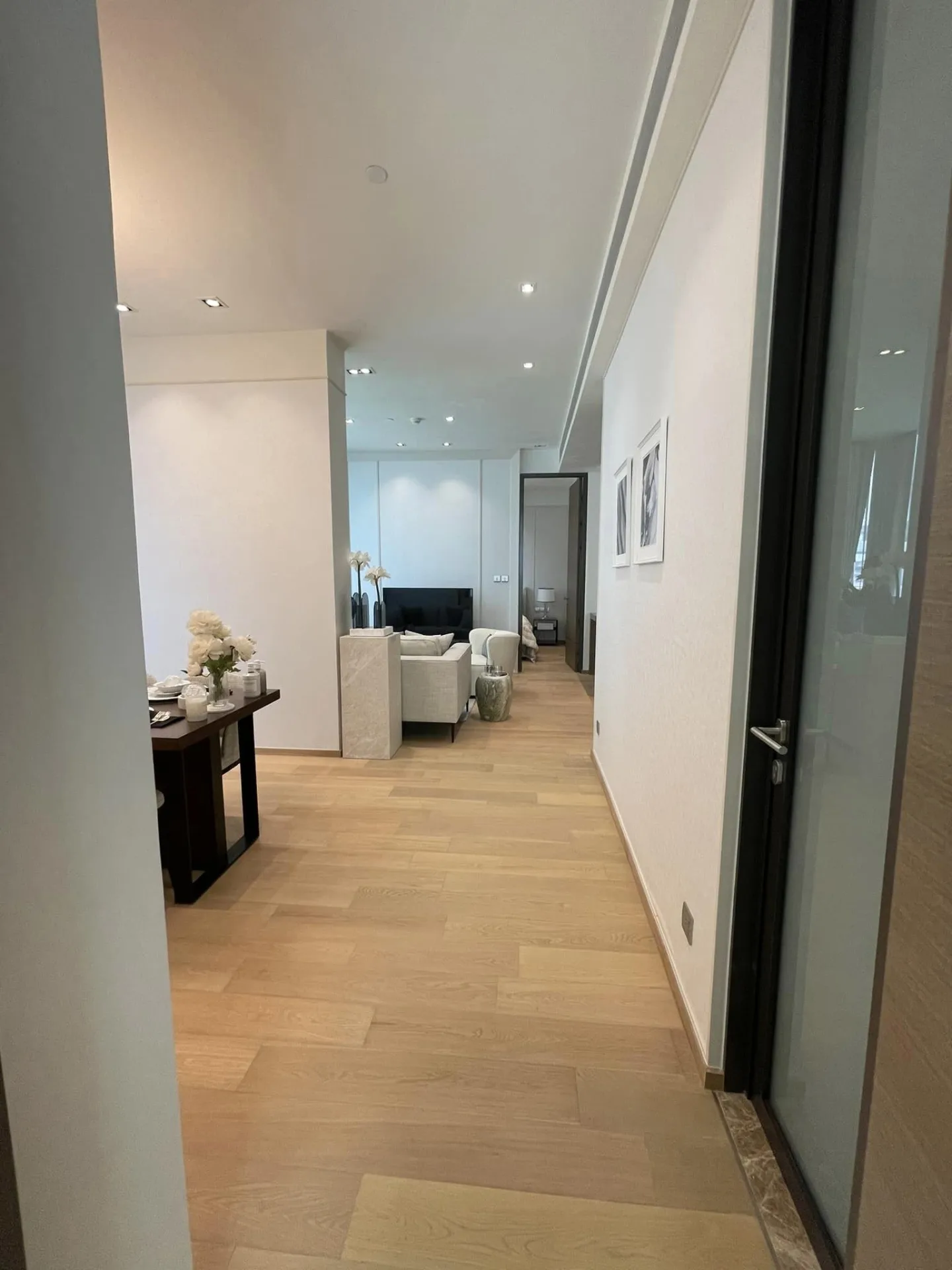 Property photos for 28 Chidlom