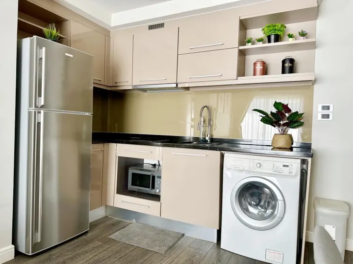Property photos for The Crest Sukhumvit 49