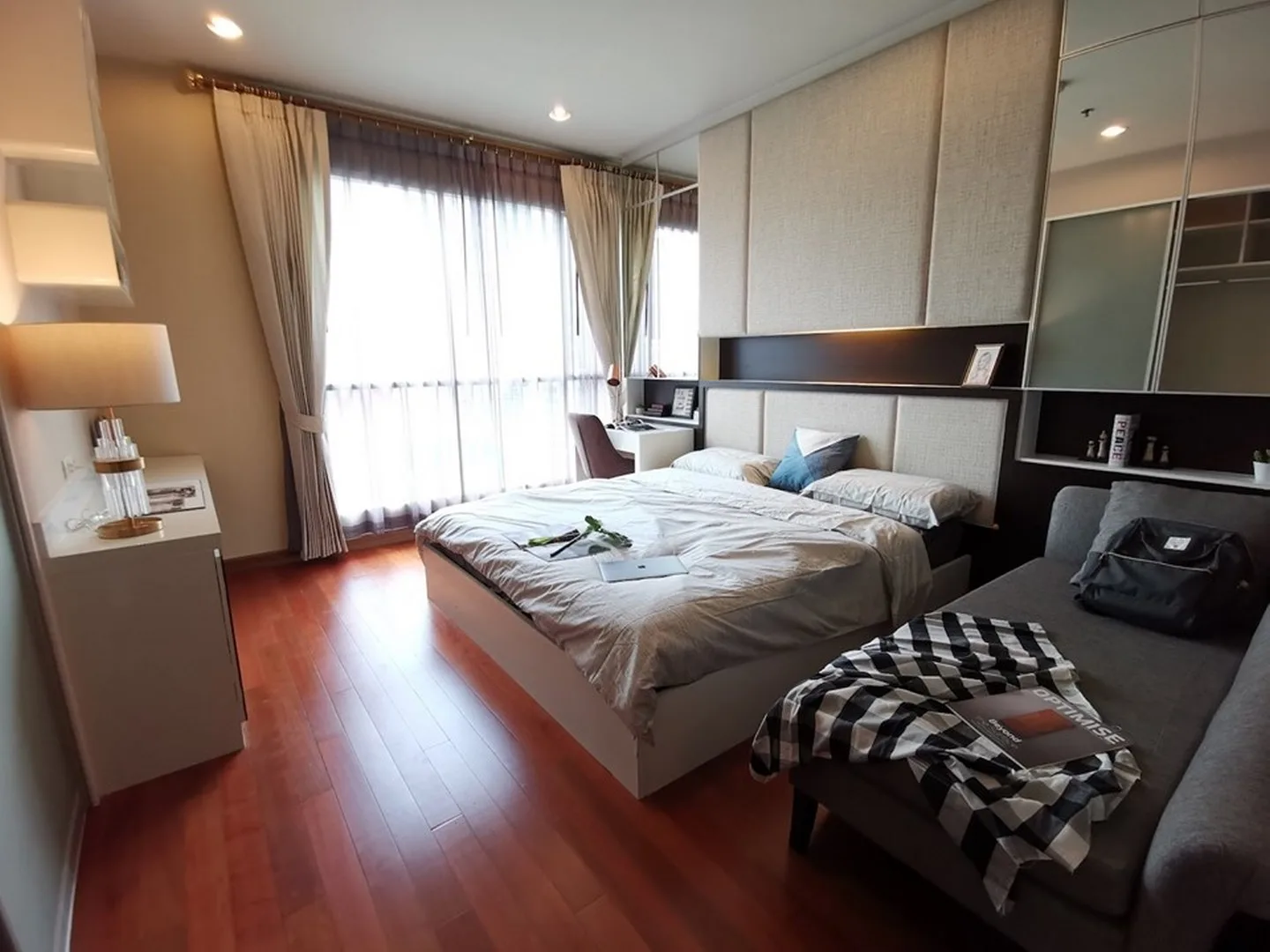 Property photos for The Address Chidlom