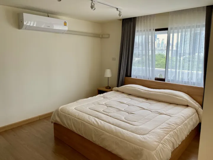 Property photos for 38 Mansion