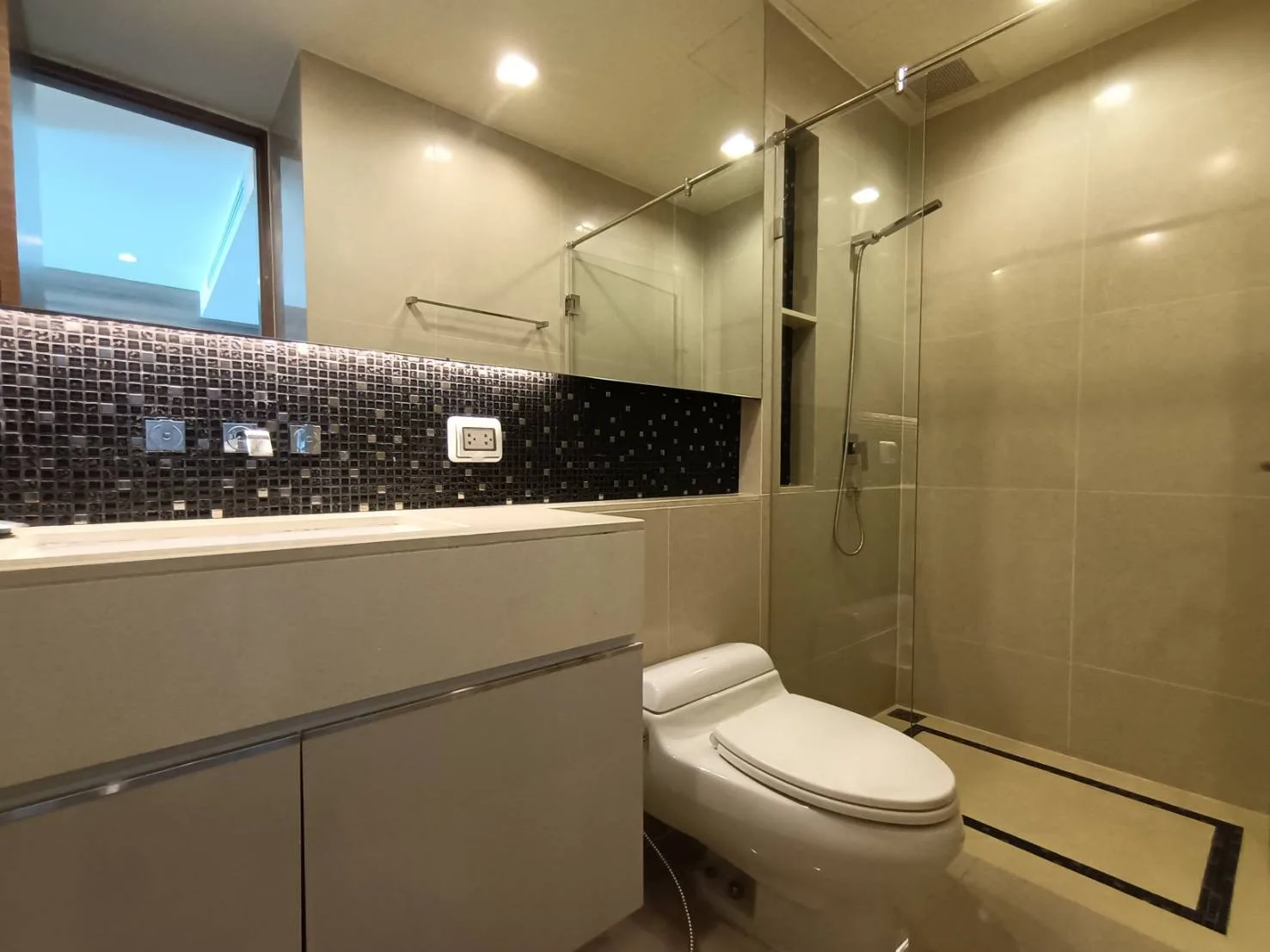 Property photos for The Address Sathorn