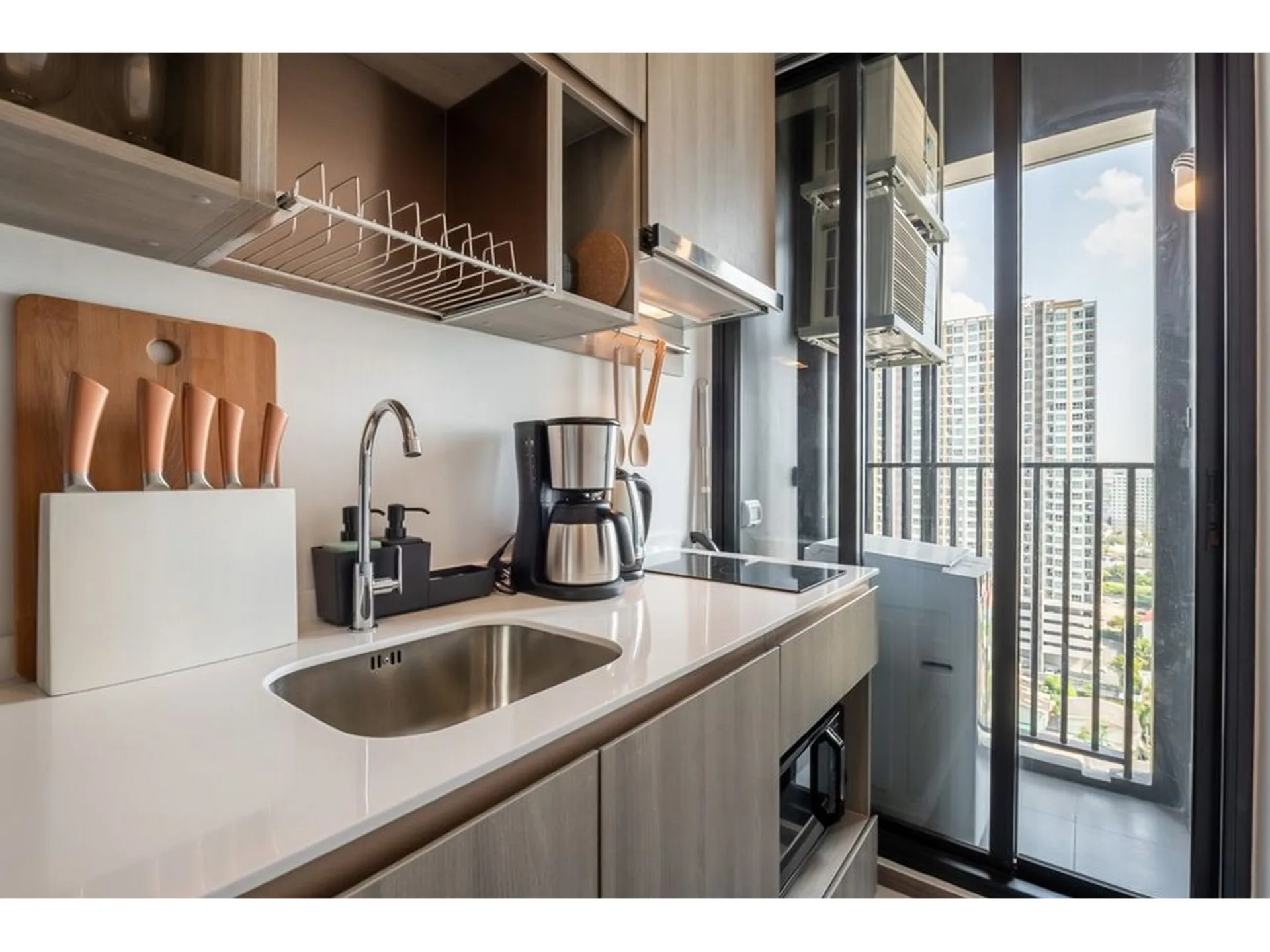 Property photos for Knightsbridge Prime Onnut