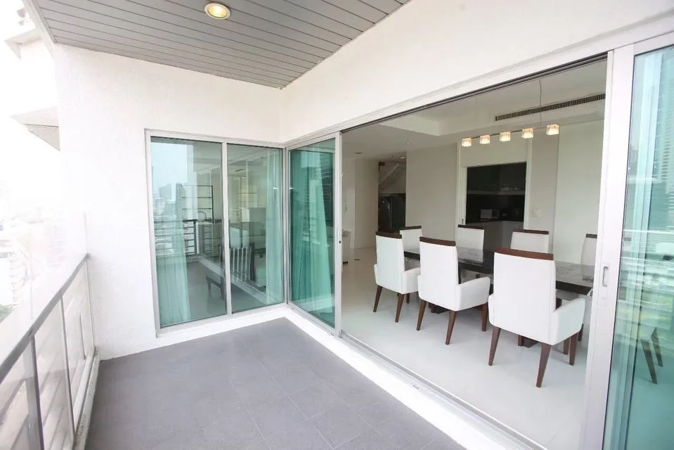Property photos for Royal Residence Park