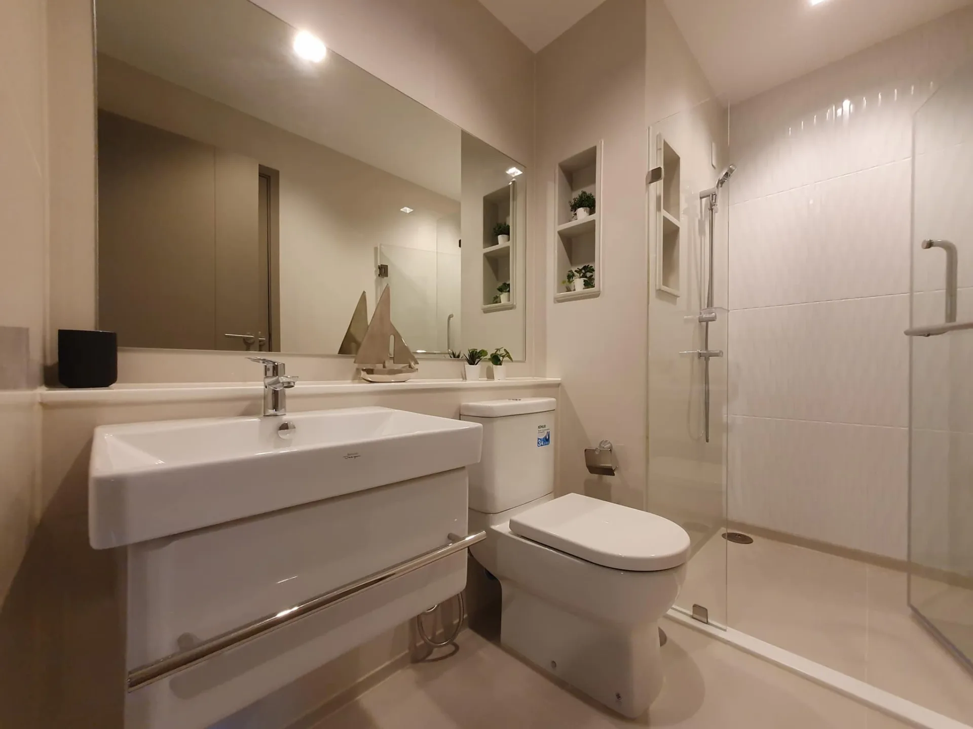 Property photos for LIFE Asoke - Rama 9