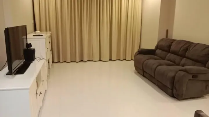 Property photos for Aguston Sukhumvit 22