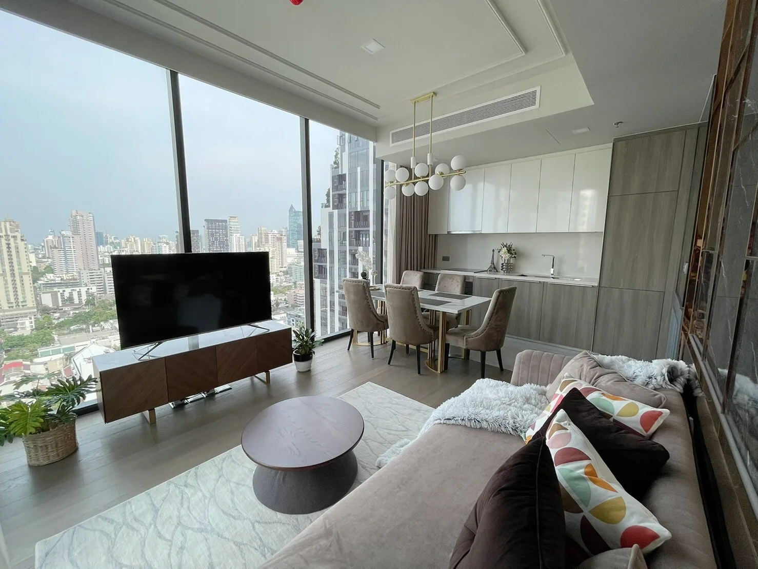 Property photos for Celes Asoke
