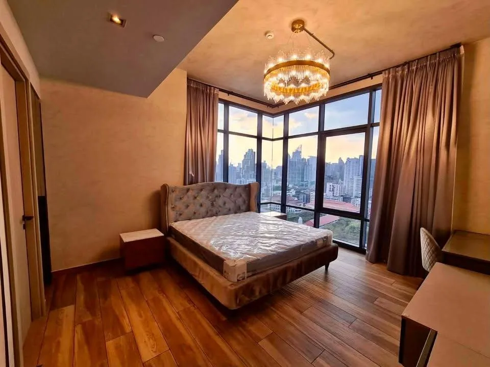 Property photos for The Lofts Asoke