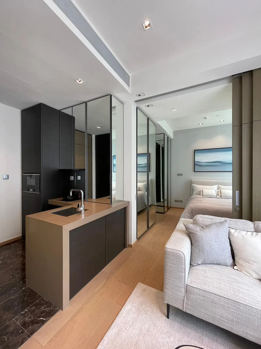 Property photos for 28 Chidlom