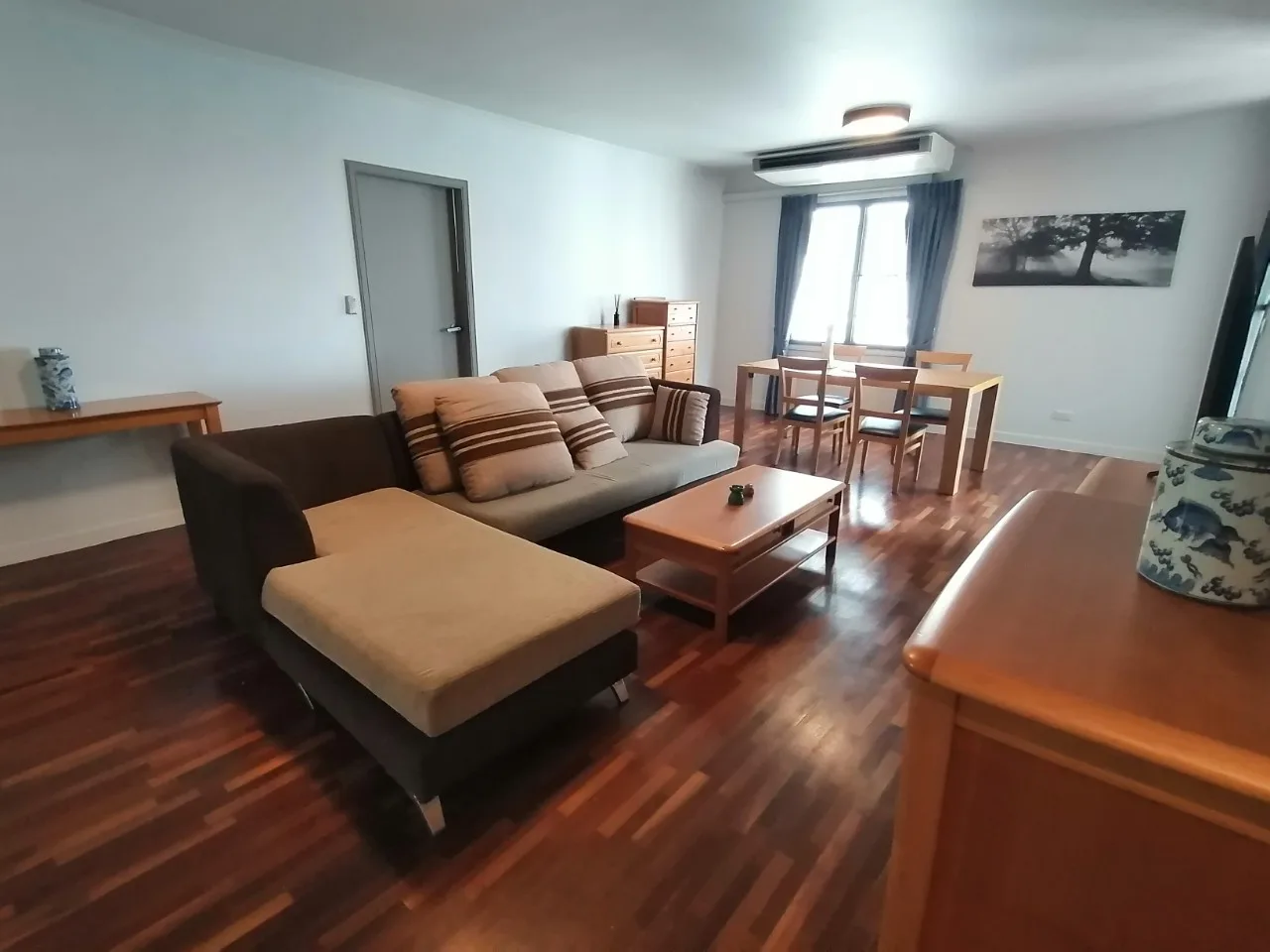 Property photos for Lily House