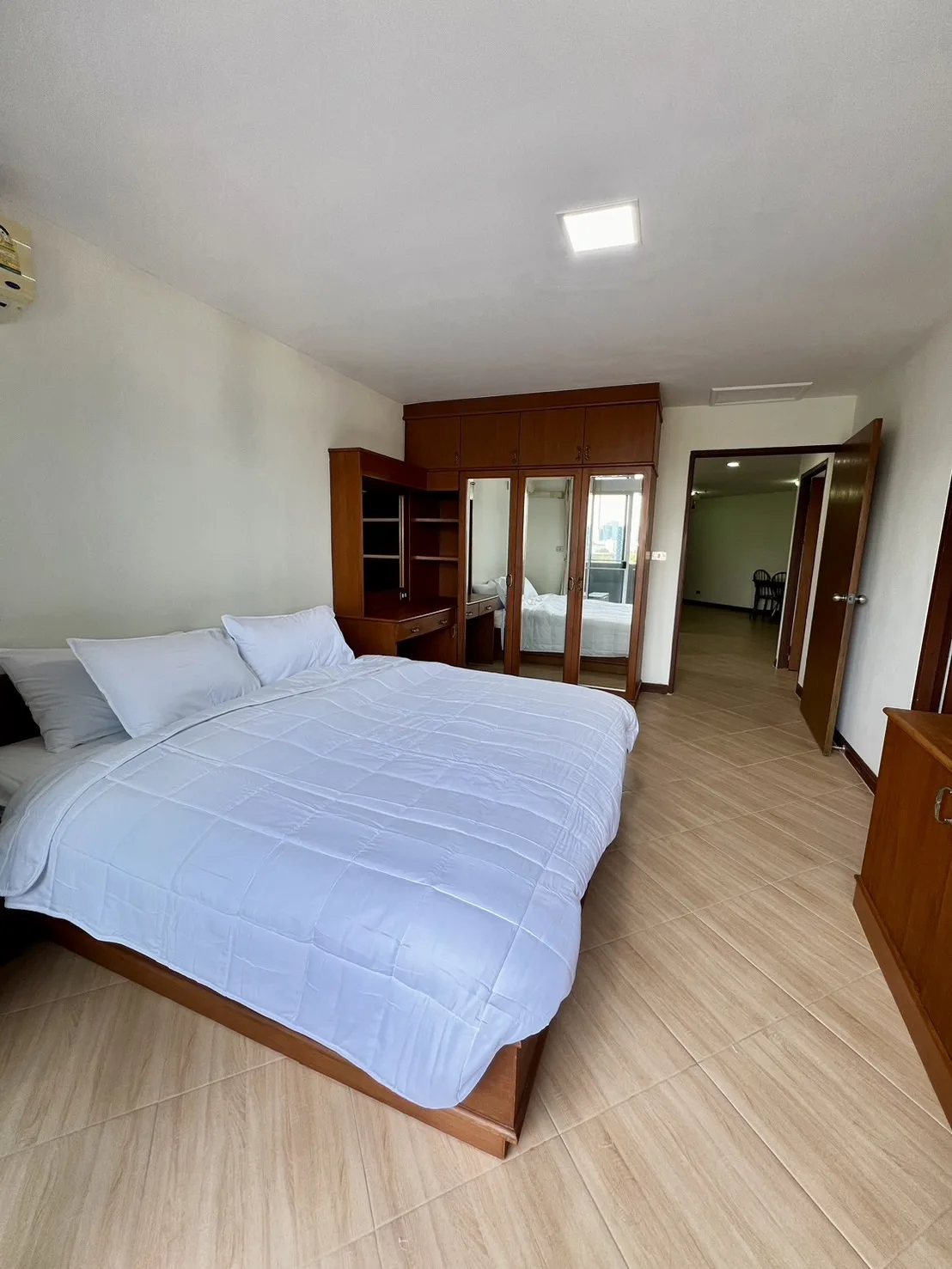 Property photos for Wittayu Complex