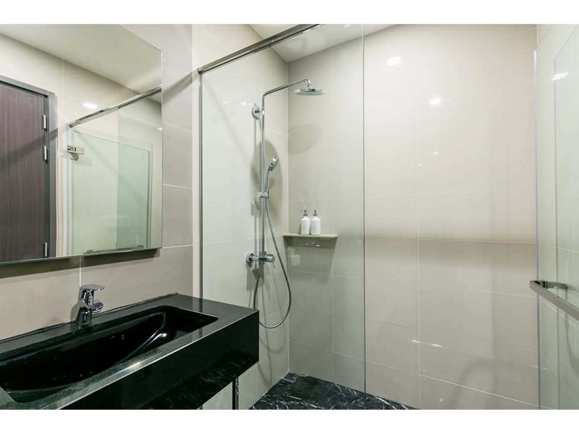 Property photos for Edge Sukhumvit 23
