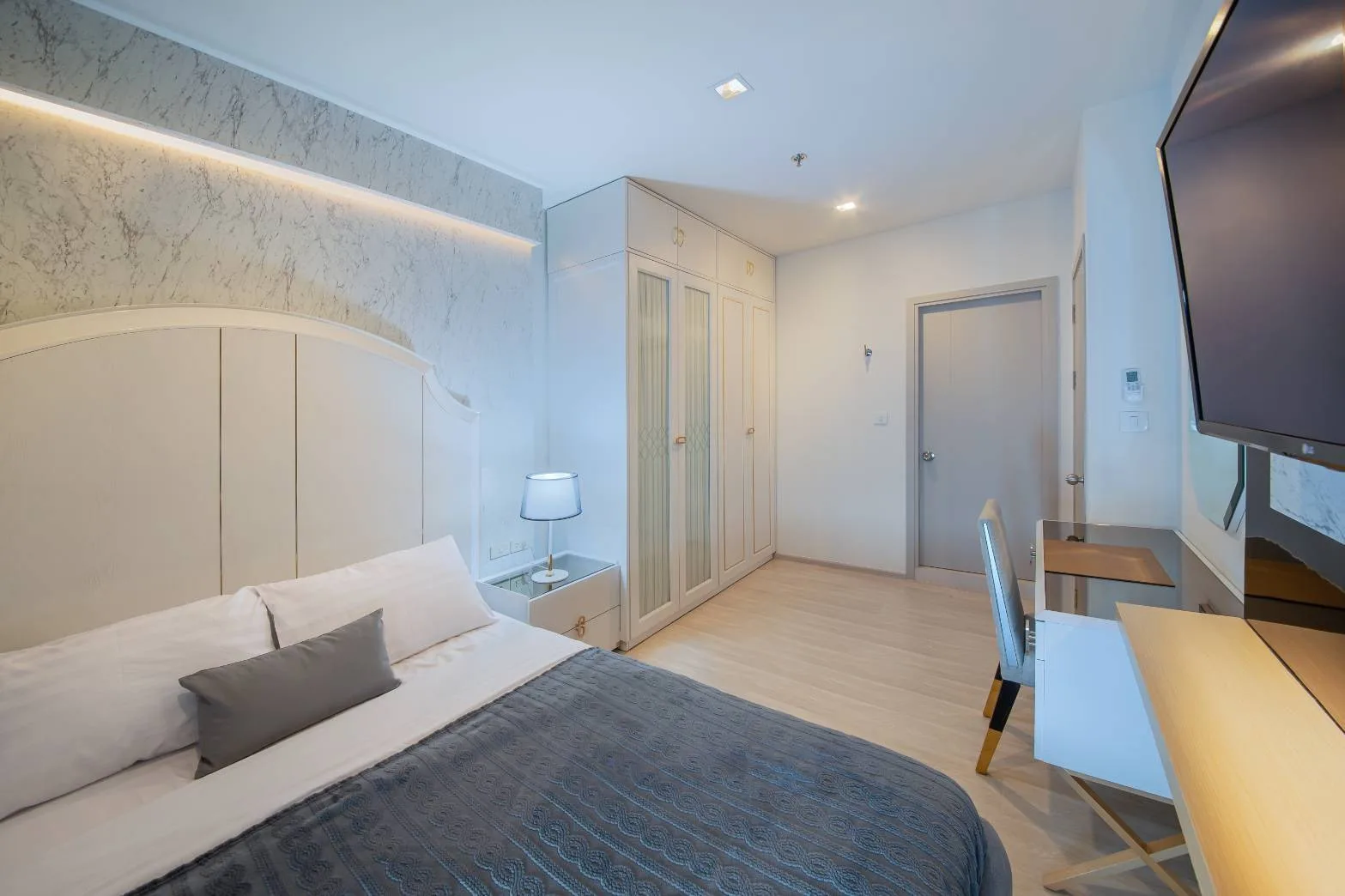 Property photos for Life Sukhumvit 48