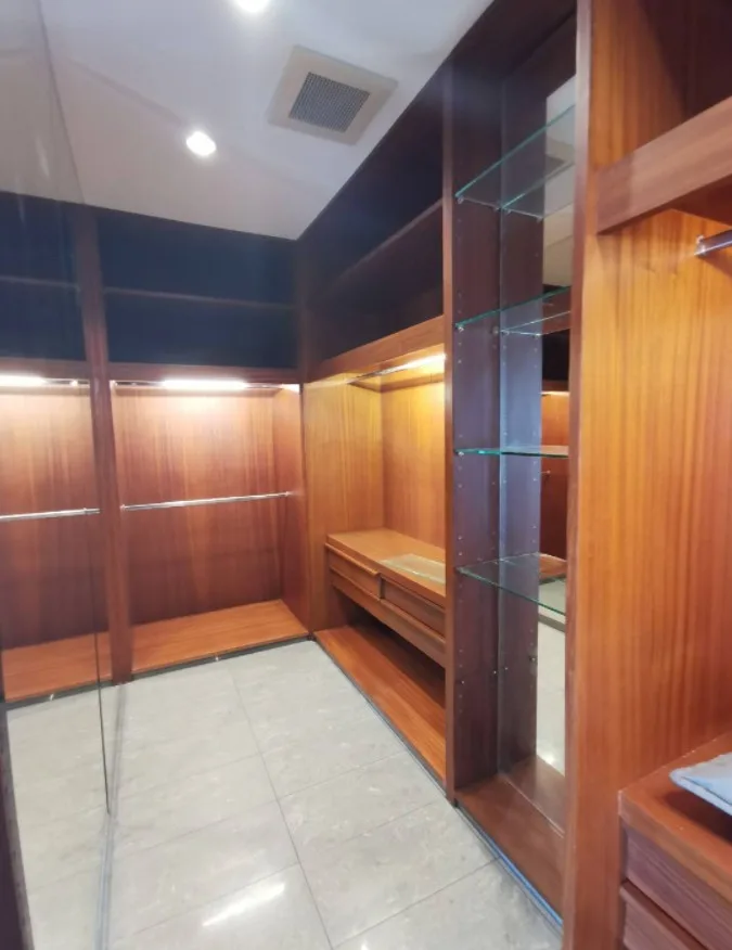 Property photos for Royal Residence Park