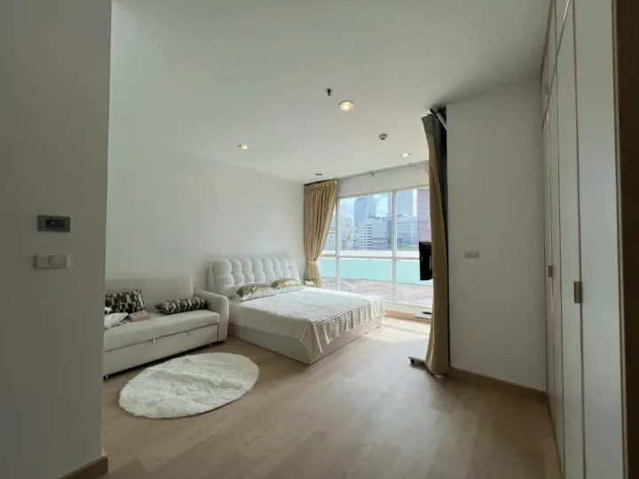 Property photos for The Address Chidlom